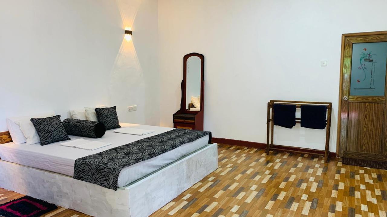 Sigiriya Chena Villa Exteriör bild